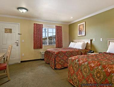 6 Mojave, Ca - Airport 2*