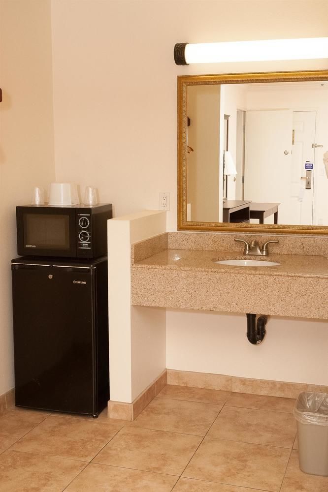 Studio 6 Mojave, Ca - Airport 4*